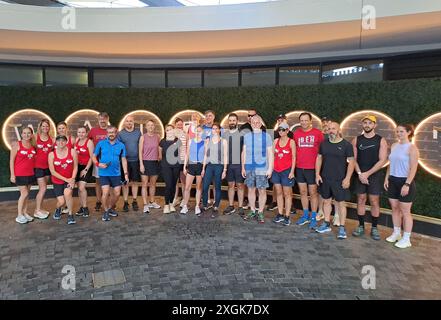 Washington, Usa. Juli 2024. Der tschechische Präsident Petr Pavel (8. Von rechts) begann seinen Besuch in den USA mit einem Morgenlauf entlang des Potomac River in Washington, DC, bei dem er die Tschechische Republik auf dem NATO-Gipfel vertreten wird. Abgebildet ist die Gruppe vor dem Lauf. Quelle: Marek Opatrny/CTK Photo/Alamy Live News Stockfoto