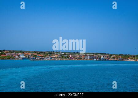 Kyllini, Griechenland - 10. Juni 2024: Panoramablick auf die Stadt Kyllini auf dem Peloponnes in Westgriechenland. Stockfoto