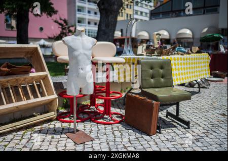 Straße und Flohmarkt in Aveiro, Portugal Stockfoto