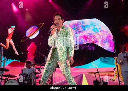 London, Großbritannien. Juli 2024. Mika (* Michael Holbrook Penniman Jr.) tritt bei Kew the Music in Kew Gardens auf. Quelle: Justin Ng/Alamy Live News Stockfoto