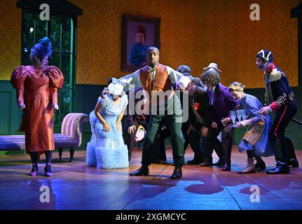 DER INSPEKTOR DES GOUVERNEURS IM MARYLEBONE THEATRE LONDON Stockfoto