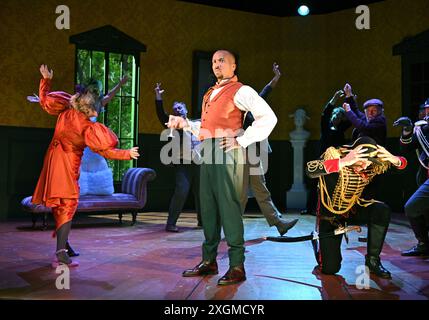 DER INSPEKTOR DES GOUVERNEURS IM MARYLEBONE THEATRE LONDON Stockfoto