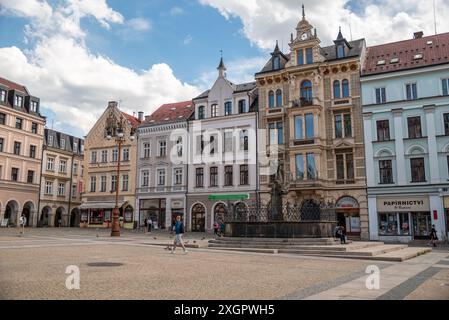 Altstadt Edvard Benes Platz im historischen Stadtzentrum von Liberec, Tschechische Republik am 6. Juli 2024 Stockfoto