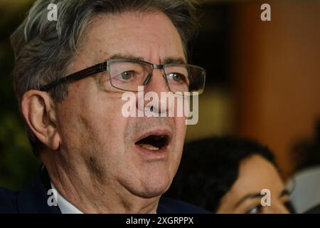 Brüssel, Belgien Juli 2024. Jean-Luc Melenchon, der Gründer der LFI-Partei La France Insoumise, hält am 10. Juli 2024 eine Pressekonferenz im Europäischen Parlament in Brüssel (Belgien). Credit: ALEXANDROS MICHAILIDIS/Alamy Live News Stockfoto