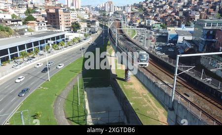 salvador, bahia, brasilien - 13. juni 2024: Zusammensetzung der U-Bahn in der Region Bonoco in der Stadt Salvador. Stockfoto