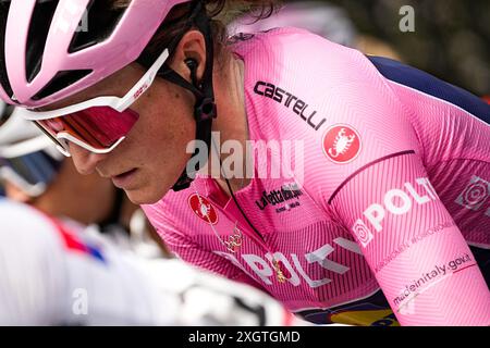 Italia. Juli 2024. Longo Borghini Elisa (Lidl - Trek Team) während der 4. Etappe der Giro d'Italia Women, von Imola nach Urbino, Italien Mittwoch, 10. Juli 2024. Sport - Radsport . (Foto: Marco Alpozzi/Lapresse) Credit: LaPresse/Alamy Live News Stockfoto