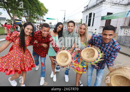 Johannes-Feierlichkeiten in Bahia conceicao do almeida, bahia, brasilien - 23. juni 2024: Die Menschen feiern die Feierlichkeiten von Sao Joao in Bahia. CONCEICAO DO ALMEIDA BAHIA BRASILIEN COPYRIGHT: XJOAXSOUZAX 230624JOA511 Stockfoto