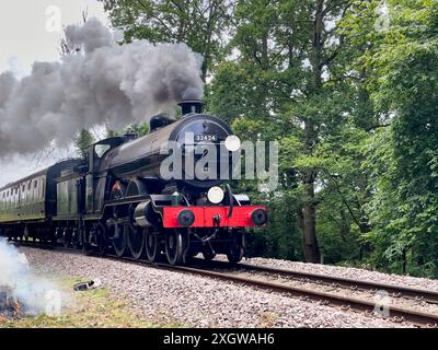 LBSCR Atlantic Class H2 „Beachy Head“ auf einer Strecke an der Blubell Railway Stockfoto