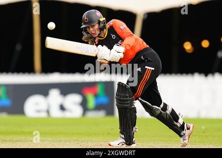 Cheltenham, Vereinigtes Königreich, 10. Juli 2024. Die Blaze-Tochter Marie Kelly schlug beim Rachael Heyhoe Flint Trophy Spiel zwischen Western Storm und Blaze. Quelle: Robbie Stephenson/Western Storm/Alamy Live News Stockfoto