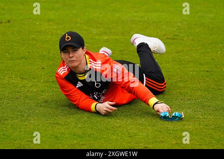 Cheltenham, Vereinigtes Königreich, 10. Juli 2024. Die Blaze's Tammy Beaumont während des Rachael Heyhoe Flint Trophy Spiels zwischen Western Storm und Blaze. Quelle: Robbie Stephenson/Western Storm/Alamy Live News Stockfoto