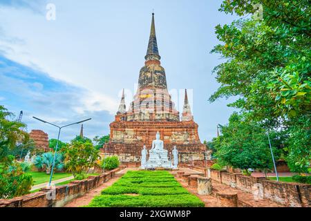 Erhaltene antike Chedis im Tempel Wat Yai Chai Mongkhon, Ayutthaya, Thailand Stockfoto