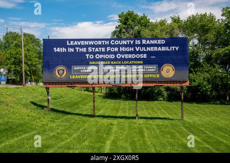 Leavenworth, Kansas. Anti-Drogen-Schild, das die Orte zeigt, an denen Drogen zurückgenommen werden. Stockfoto