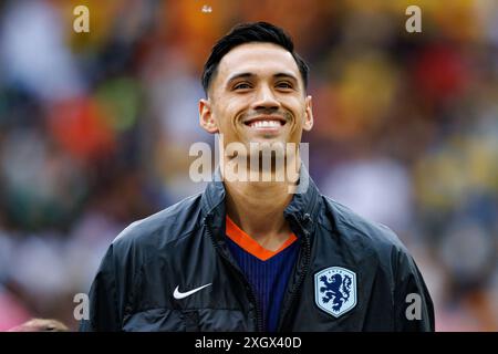 Tijjjani Reijnders im Achtelfinale der UEFA Euro 2024 zwischen den Nationalmannschaften Rumäniens und der Niederlande in der Allianz Arena in München (M Stockfoto