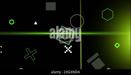Bild von rotierenden grünen und roten Quadraten, Formen und grünen Scannerstrahlen auf schwarzem Hintergrund. Verbindung, Daten, KI, Verarbeitung, digitale Schnittstelle und c Stockfoto