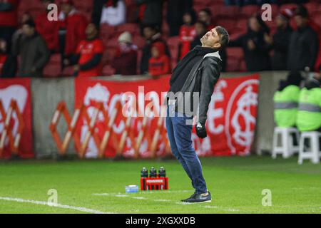 Porto Alegre, Brasilien. Juli 2024. RS - PORTO ALEGRE - 10/07/2024 - COPA DO BRASIL 2024, INTERNACIONAL x JUVENTUDE - INTERNACIONAL Trainer Eduardo Coudet während eines Spiels gegen Juventude im Beira-Rio Stadion für die Copa do Brasil 2024 Meisterschaft. Foto: Maxi Franzoi/AGIF Credit: AGIF/Alamy Live News Stockfoto