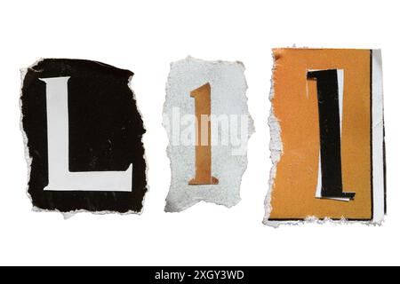 L-Alphabet aus einem Zeitschriftenpapier auf weißem Hintergrund mit Beschneidungspfad. Buchstaben im Stil von Lösegeldscheinen. Stockfoto