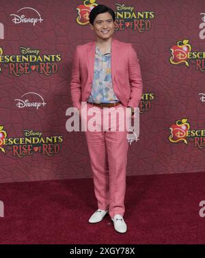 Los Angeles, USA. Juli 2024. Paolo Montalbán kommt am Mittwoch in den Walt Disney Studios an: THE RISE OF RED World Premiere, Juli 2024. (Foto: Sthanlee B. Mirador/SIPA USA) Credit: SIPA USA/Alamy Live News Stockfoto