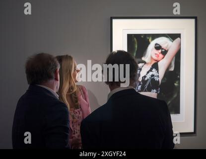 Die Eröffnung der Henry Diltz Fotoausstellung „Legends Through the Lens“ in Sotheby's New Bond St London UK Stockfoto