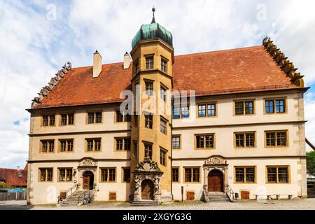 Das Gemeindezentrum der Jakobskirche Rothenburg ob der Tauber, Bayern. Rothenburg ist berühmt für seine gut erhaltene mittelalterliche Altstadt. Stockfoto