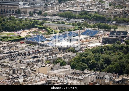 Paris, Frankreich. Juli 2024. Dieses Luftbild zeigt den Skateboardplatz am olympischen Austragungsort La Concorde in Paris, Frankreich am 10. Juli 2024. Die Olympischen Spiele finden vom 26. Juli bis 11. August in Frankreich statt. Foto: Eliot Blondet/ABACAPRESS. COM Credit: Abaca Press/Alamy Live News Stockfoto
