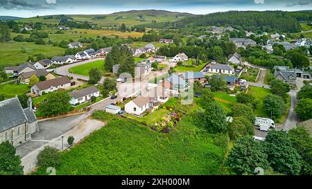 Lairg Sutherland Scotland Dorfhäuser im Sommer Stockfoto