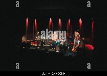 Kopenhagen, Dänemark. Juli 2024. Der englische Jazzmusiker und Komponist Matthew Halsall konzertiert in Bremen während des Copenhagen Jazz Festivals 2024 in Kopenhagen. Stockfoto