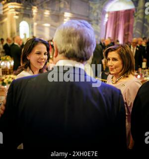 Washington, Vereinigte Staaten. Juli 2024. NATO-Gipfel in Washington. Abendessen der Außenminister und Ständigen Vertreter, veranstaltet vom Außenminister der Vereinigten Staaten von Amerika, Antony Blinken. Hier zusammen mit Nancy Peslosi Washington, 10. Juli 2024. Fotografiert im Auftrag des Auswärtigen Amtes Credit: dpa/Alamy Live News Stockfoto