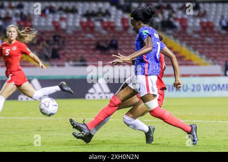 Esther Mbakem Niaro aus Frankreich während des Spiels Frankreich gegen Kanada am 14. August 2022 bei der FIFA U-20-Frauen-Weltmeisterschaft Costa Rica. (Foto: Martín Fonseca) Stockfoto