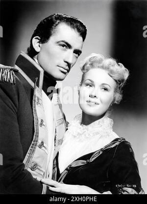 GREGORY PECK und VIRGINIA MAYO Publicity Porträt in CAPTAIN HORATIO HORNBLOWER R.N. 1951 Regisseur RAOUL WALSH Roman C.S. Forester Warner Bros Stockfoto