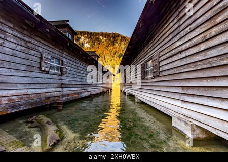 Bootshäuser am Königssee in Schönau im Berchtesgadener Land, Bayern Stockfoto