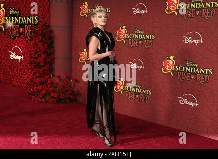 Burbank, ca. 10. Juli 2024. Mars bei der Premiere von Disneys „Descendants: The Rise of Red“ am 10. Juli 2024 in den Walt Disney Studios in Burbank, Kalifornien. Quelle: Faye Sadou/Media Punch/Alamy Live News Stockfoto