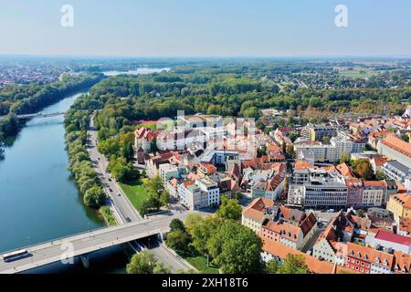 Luftaufnahme von Ingolstadt bei schönem Wetter Stockfoto