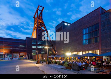 Zeche Zollverein Kohlebergwerk Industriekomplex, Schacht 12, das Bergwerksrestaurant Essen Ruhrgebiet Nordrhein-Westfalen, Nordrhein-Deutschland Stockfoto