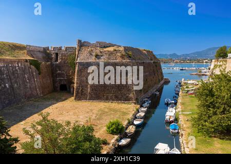 Mauern der alten Festung in Kerkyra, Korfu Stockfoto