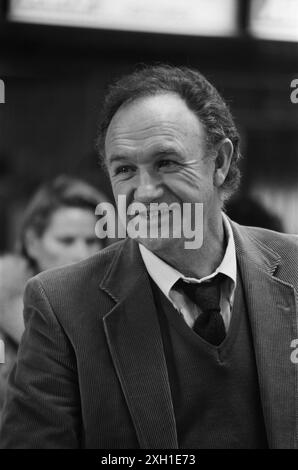 Gene Hackman am Set des Films Target, Regie führte Arthur Penn im Jahr 1985 Stockfoto