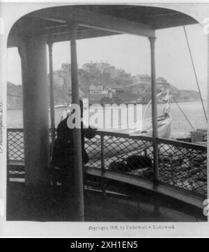 Alcatraz-Insel in der San Francisco Bay, USA. Oft als "The Rock" bezeichnet, entwickelte sich mit Einrichtungen für einen Leuchtturm, eine militärische Festung, ein militärisches Gefängnis (1868) und einem Bundesgefängnis von 1933 bis 1963 Stockfoto