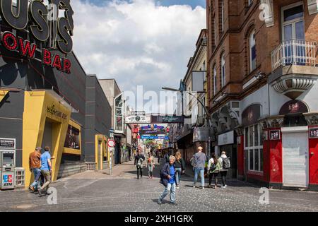 Große Freiheit tagsüber mit Blick auf die Straße im Stadtteil St. Pauli in Hamburg, Schweden Stockfoto