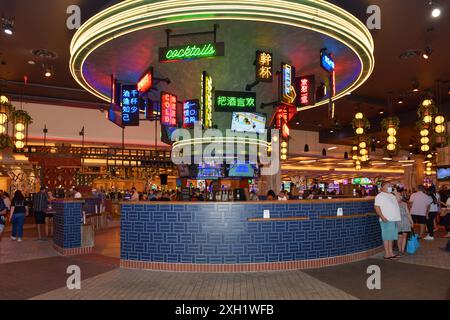 Nevada USA 5. September 2021 Blick auf das BERÜHMTE FOOD CENTER Bar vor dem Casino Resorts World Las Vegas Stockfoto