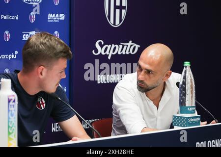 Bologna, Italien. Juli 2024. Bologna, Casteldebole, sede del bologna FC, Presentazione alla stampa del nuovo giocatore Emil Holm11 Luglio 2024 ( Foto Guido Calamosca/LaPresse ) Bologna, Bologna, Casteldebole, Heimstadion des FC Bologna, Präsentation des neuen Spielers Emil Holm an die Presse Region Feed News - Bologna, Italien - 11. JUL 2024 ( Foto Guido Calamosca/LaPresse ) Credit: LaPresse/Alamy Live News Stockfoto