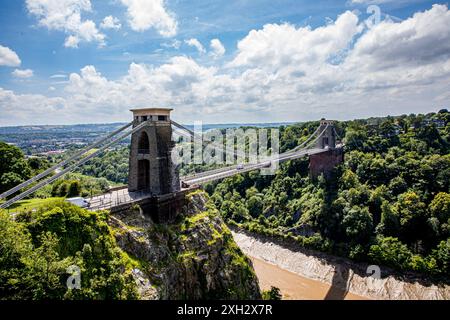 CLIFTON HÄNGEBRÜCKE, CLIFTON, BRISTOL, UK, 11. JULI 2024. Clifton Suspension Bridge, Clifton, Bristol, wo am 10. Juli 2024 menschliche Überreste in zwei Koffern gefunden wurden. (Bild am 21. Juni 2024) Credit John Rose/Alamy Live News Stockfoto