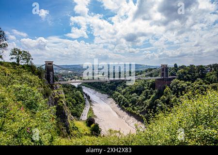 CLIFTON HÄNGEBRÜCKE, CLIFTON, BRISTOL, UK, 11. JULI 2024. Clifton Suspension Bridge, Clifton, Bristol, wo am 10. Juli 2024 menschliche Überreste in zwei Koffern gefunden wurden. (Bild am 21. Juni 2024) Credit John Rose/Alamy Live News Stockfoto