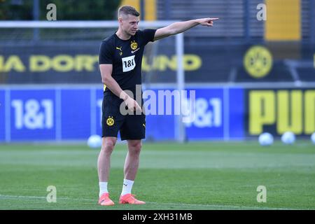 Dortmund, Deutschland. Juli 2024. Fußball 1. Bundesliga-Training Borussia Dortmund am 11.07.2024 auf dem Trainingsgelaende Hohenbuschei in Dortmund Lukasz Piszczek ( Co-Trainer Dortmund ) Foto: Revierfoto Credit: ddp Media GmbH/Alamy Live News Stockfoto