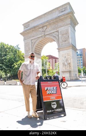 Der Gründer Cash Warren nimmt am 11. Juli 2024 an der Power of 10-Kampagne im North Side des Washington Square Park in New York Teil Stockfoto