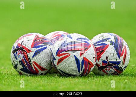 Das Spiel während der Aufwärmphase vor dem Freundschaftsspiel Chester gegen Stoke City im Deva Stadium, Chester, Großbritannien. Juli 2024. (Foto: Cody Froggatt/News Images) in Chester, Großbritannien am 7.11.2024. (Foto: Cody Froggatt/News Images/SIPA USA) Credit: SIPA USA/Alamy Live News Stockfoto