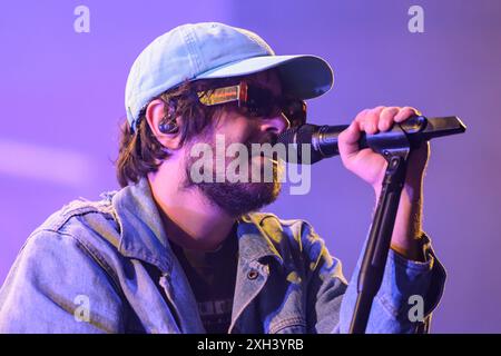 Lucca, Italien. Juli 2024. Calcutta tritt live beim Lucca Summer Festival auf. Quelle: Stefano Dalle Luche/Alamy Live News Stockfoto