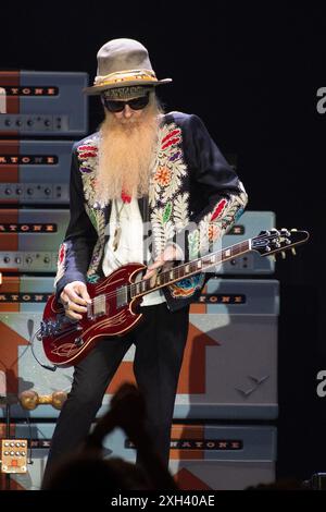 London, Großbritannien. Juli 2024. Gitarrist/Sänger Billy Gibbons von der amerikanischen Rockband ZZ Top tritt in der OVO Wembley Arena auf. Quelle: Justin Ng/Alamy Live News Stockfoto