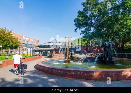 Dortmund: park Stadtgarten, Brunnen im Ruhrgebiet, Nordrhein-Westfalen, Deutschland Stockfoto