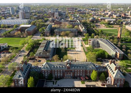 Luftaufnahme der University of Illinois auf dem Urbana-Champaign Campus in der Sprintime Stockfoto