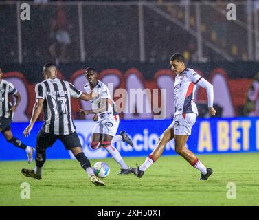 BA - SALVADOR - 11/07/2024 - BRASILIANER A 2024, VITORIA x BOTAFOGO - Janderson Spieler für Vitoria während eines Spiels gegen Botafogo im Barradao Stadion für die brasilianische A 2024 Meisterschaft. Foto: Jhony Pinho/AGIF Stockfoto