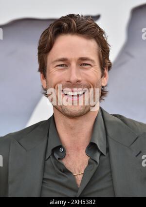 Westwood, USA. Juli 2024. Glen Powell kam am 11. Juli 2024 zur Premiere von „Twisters“ in Los Angeles im Regency Village Theatre in Westwood, CA. © Lisa OConnor/AFF-USA.com Credit: AFF/Alamy Live News Stockfoto